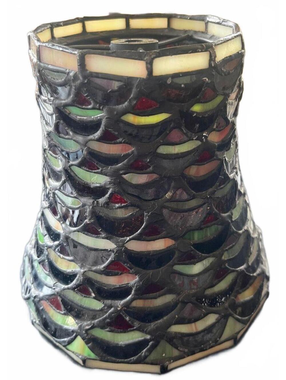 Quoizel Tiffany Style Fish Scale-Stained Glass Replacement Lamp Shade 1980s